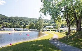Beveroya Hytteutleie Og Camping